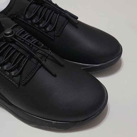 Clove Nursing All Black Shoes - Picture 4 of 8